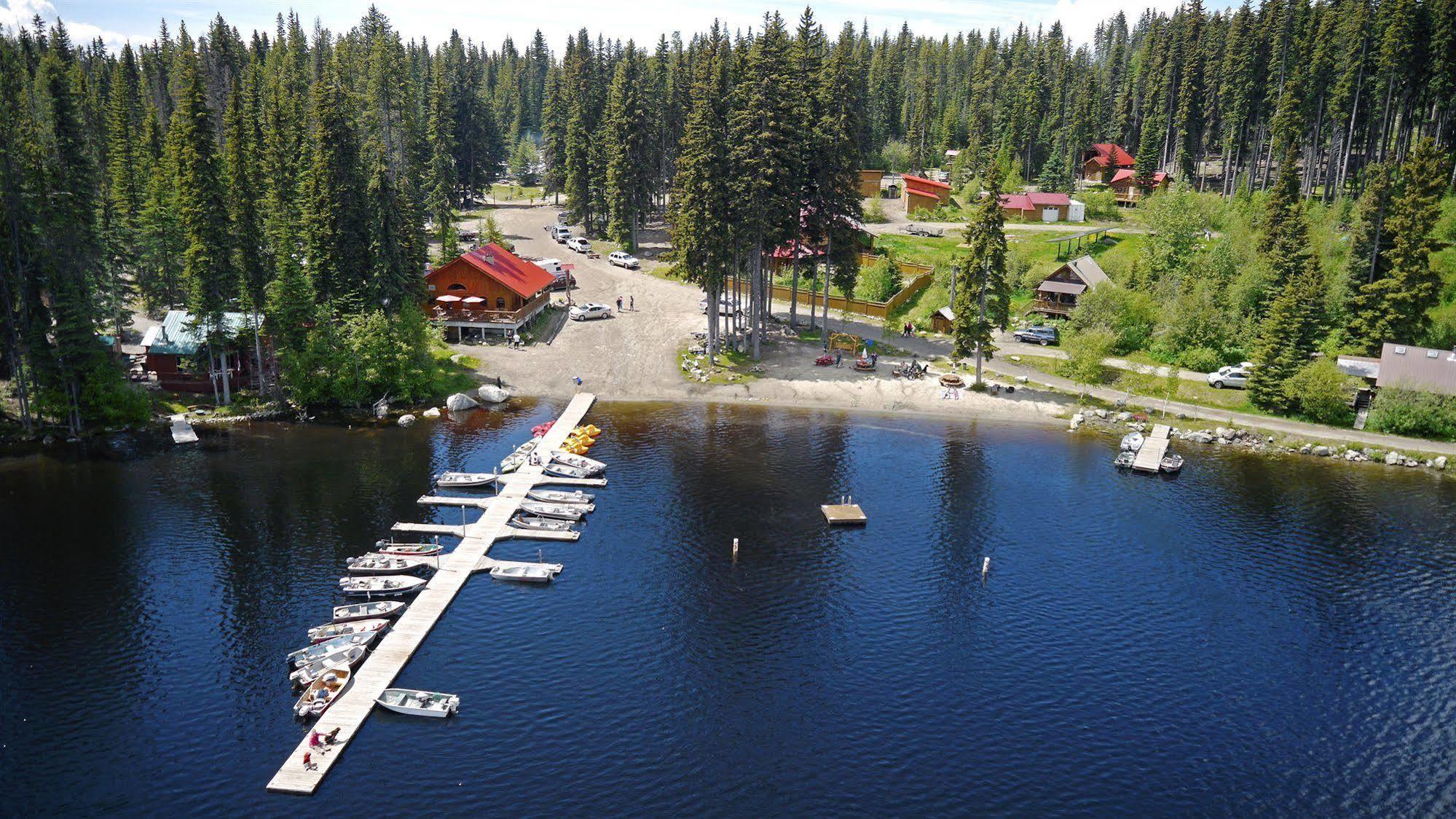 Beaver Lake Mountain Resort Kelowna Esterno foto